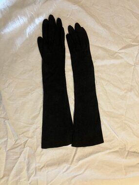 Elbow-length evening gloves